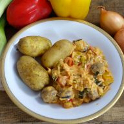 Produktfoto zu Bratwurst-Lauch Pfanne mit Kartoffeln