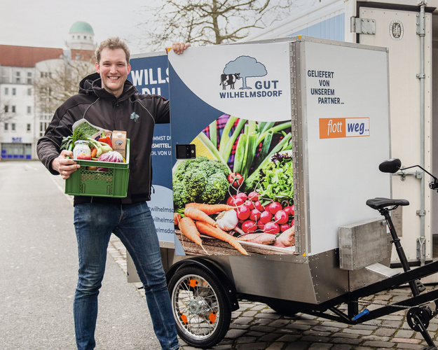 Gut Wilhelmsdorf liefert Biokisten nachhaltig mit dem Lastenrad